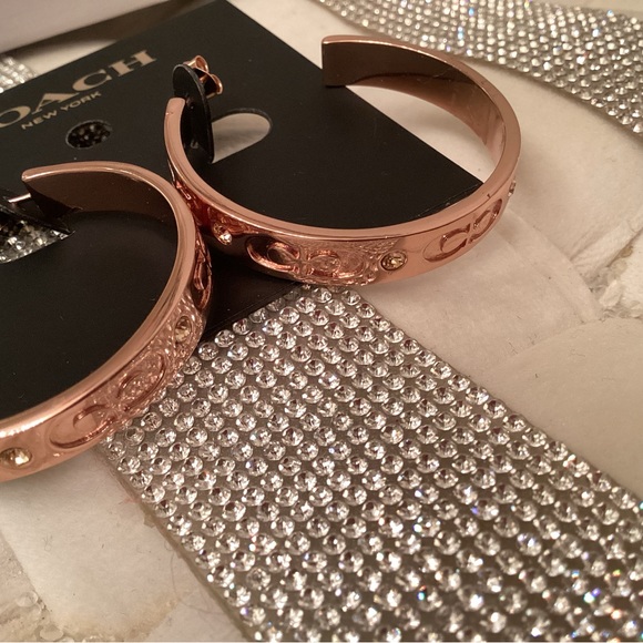 NWT Coach Rose 🌹 Gold Hoop Earrings - Picture 4 of 7